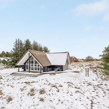 Holiday home Amazing In Romo With Kitchen *